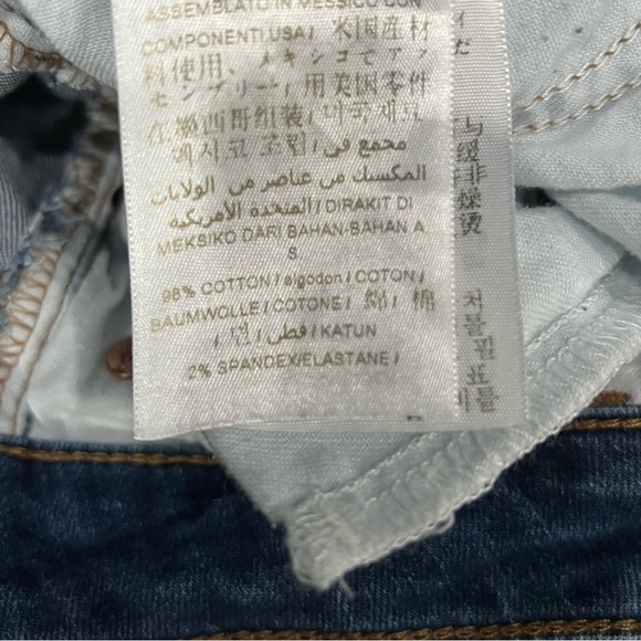 Guess Distressed Jean Shorts - Picture 10 of 10